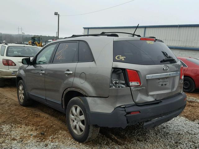 5XYKT3A14DG379237 - 2013 KIA SORENTO LX SILVER photo 3