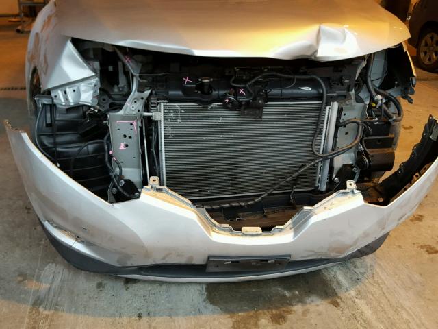 5N1AT2MV9GC750949 - 2016 NISSAN ROGUE S SILVER photo 9