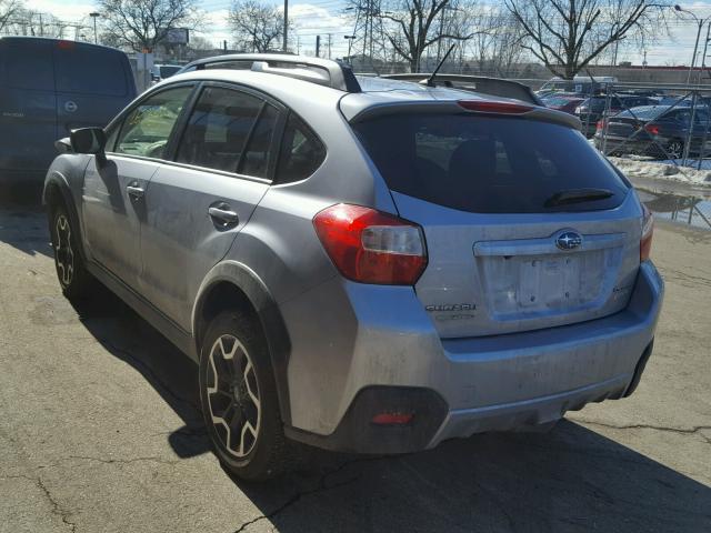 JF2GPAAC0H9206257 - 2017 SUBARU CROSSTREK SILVER photo 3