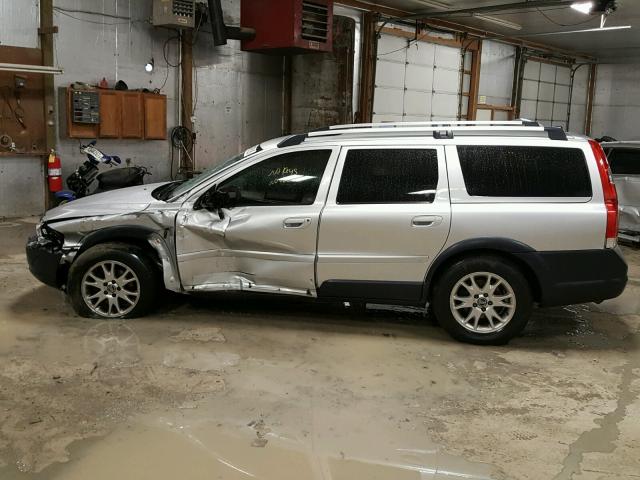 YV1SZ592651177325 - 2005 VOLVO XC70 SILVER photo 10