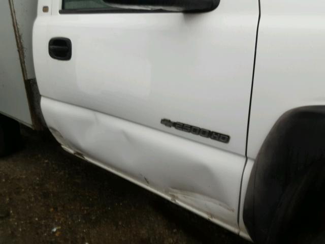 1GCHK24U01E155321 - 2001 CHEVROLET SILVERADO WHITE photo 9