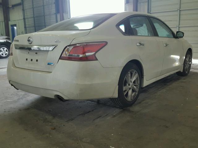 1N4AL3AP3DN541633 - 2013 NISSAN ALTIMA 2.5 WHITE photo 4