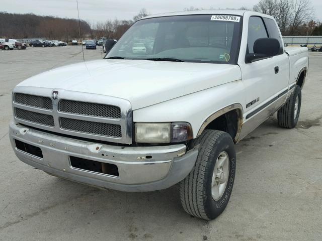 3B7HF12Z8XG127569 - 1999 DODGE RAM 1500 WHITE photo 2