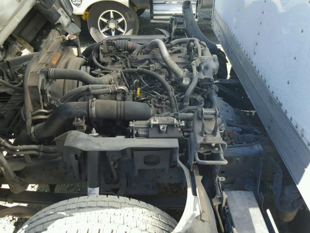 JALB4W172B7401070 - 2011 ISUZU NPR WHITE photo 7