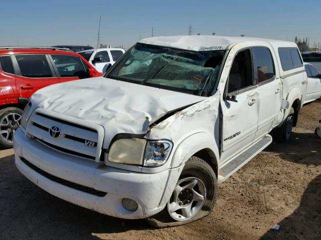 5TBET38104S452120 - 2004 TOYOTA TUNDRA DOU WHITE photo 2