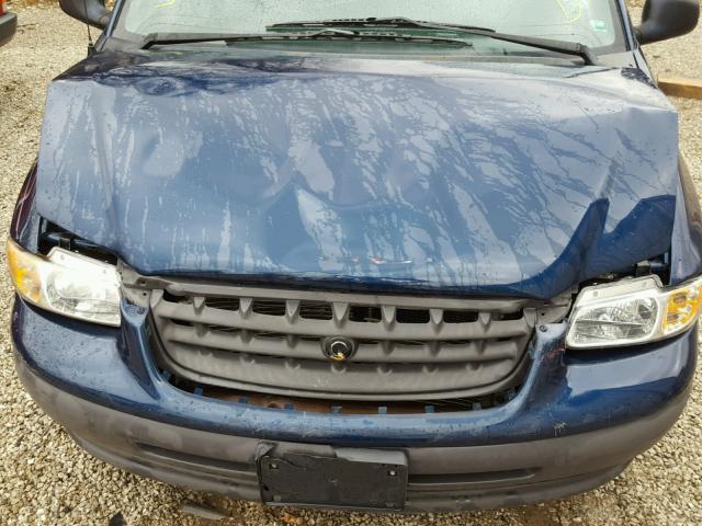 2C4GJ24GXYR782727 - 2000 CHRYSLER GRAND VOYA 蓝色 照片 7