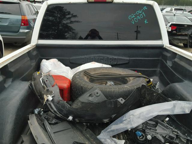 1GTFC29K7SE500907 - 1995 GMC SIERRA C25 WHITE photo 6