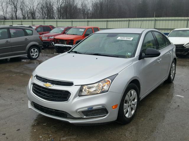 1G1PA5SGXF7232990 - 2015 CHEVROLET CRUZE LS SILVER photo 2