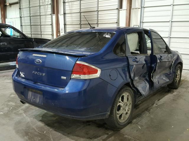 1FAHP35N68W260518 - 2008 FORD FOCUS SE BLUE photo 4