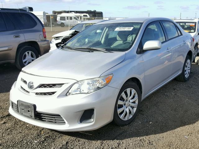 2T1BU4EE2CC827842 - 2012 TOYOTA COROLLA BA SILVER photo 2