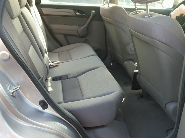 JHLRE383X9C014317 - 2009 HONDA CR-V LX SILVER photo 6