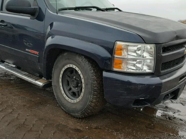 2GCFK13Y771542593 - 2007 CHEVROLET SILVERADO BLUE photo 9