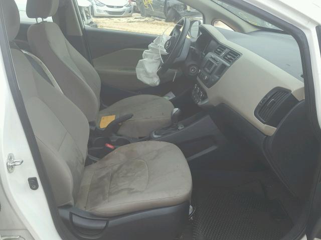 KNADM4A36E6395311 - 2014 KIA RIO LX Սպիտակ լուսանկար 5
