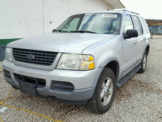 1FMZU73E82UA24145 - 2002 FORD EXPLORER X SILVER photo 2