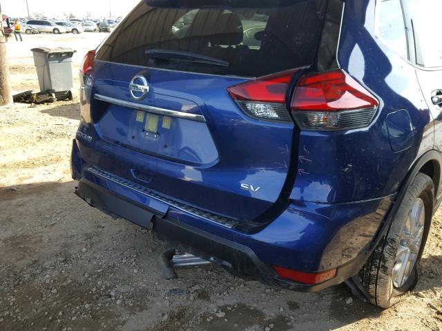 JN8AT2MT1HW153396 - 2017 NISSAN ROGUE S BLUE photo 9