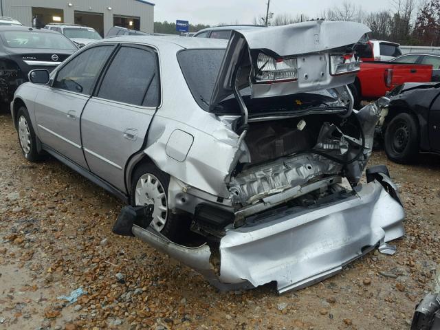 JHMCG56421C023021 - 2001 HONDA ACCORD LX SILVER photo 3