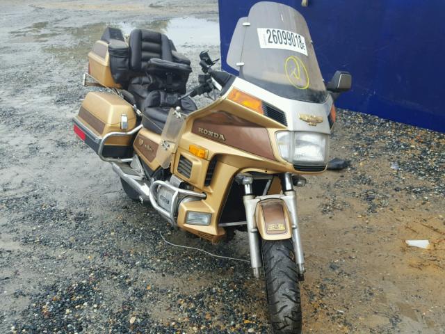 1HFSC1468FA115541 - 1985 HONDA GL1200 L GOLD photo 1