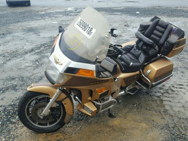 1HFSC1468FA115541 - 1985 HONDA GL1200 L GOLD photo 2