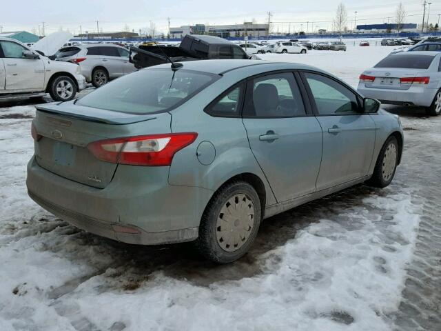 1FAHP3F23CL412057 - 2012 FORD FOCUS SE GREEN photo 4