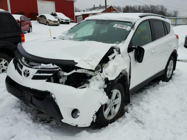 2T3RFREVXDW018473 - 2013 TOYOTA RAV4 XLE WHITE photo 2