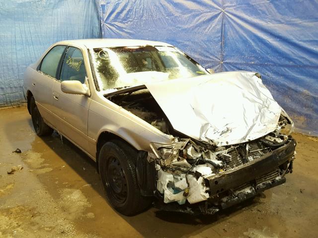 4T1BG22K5YU983031 - 2000 TOYOTA CAMRY CE BEIGE photo 1