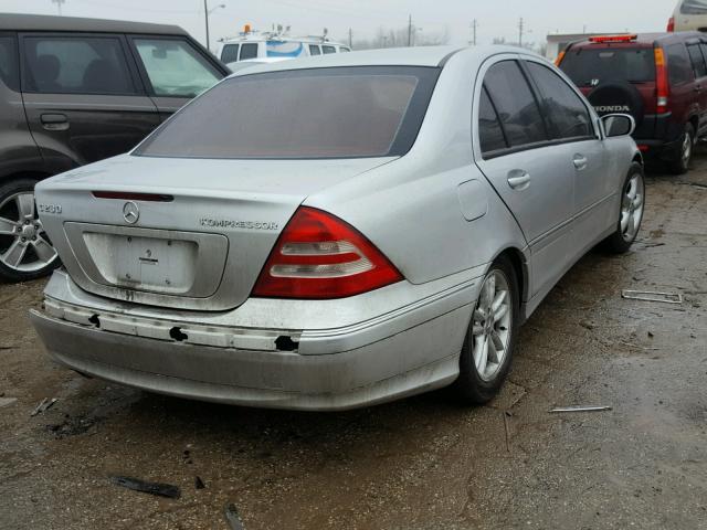 WDBRF40J84A630708 - 2004 MERCEDES-BENZ C 230K SPO SILVER photo 4