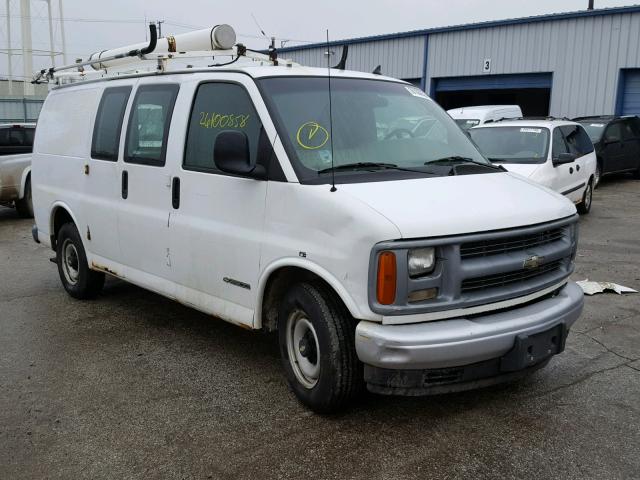 1GCFG25W511141964 - 2001 CHEVROLET EXPRESS G2 WHITE photo 1