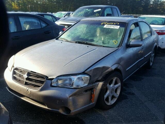 JN1CA31AXYT025438 - 2000 NISSAN MAXIMA GLE GRAY photo 2