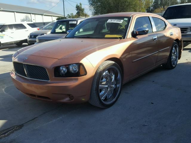 2B3LA43R67H765099 - 2007 DODGE CHARGER SE ORANGE photo 2