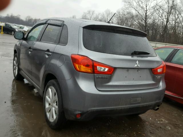 4A4AR3AU3EE018850 - 2014 MITSUBISHI OUTLANDER GRAY photo 3