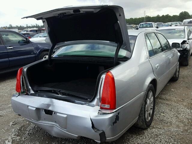 1G6KA5EY4AU124481 - 2010 CADILLAC DTS SILVER photo 4