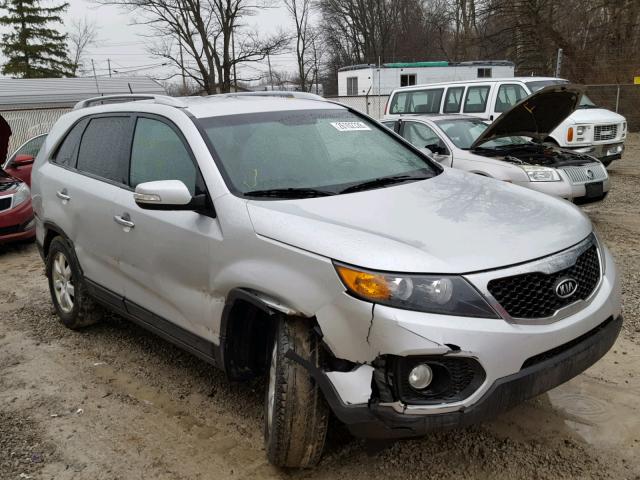 5XYKT3A62CG188720 - 2012 KIA SORENTO BA SILVER photo 1