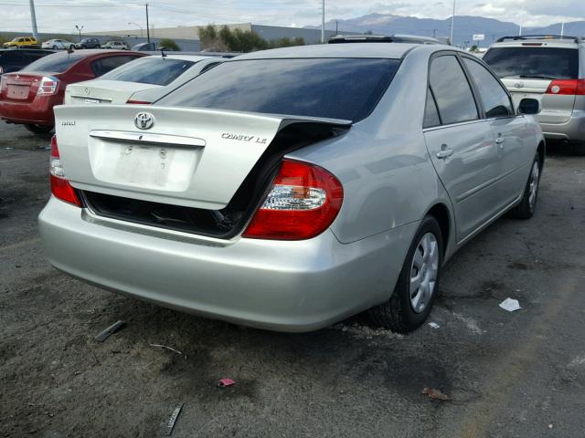 JTDBE32K230173887 - 2003 TOYOTA CAMRY LE WHITE photo 4