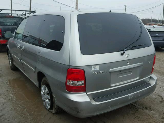 KNDUP131956624651 - 2005 KIA SEDONA EX SILVER photo 3