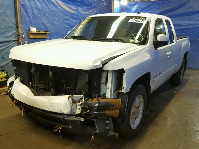 2GCEK19J981133891 - 2008 CHEVROLET SILVERADO WHITE photo 2