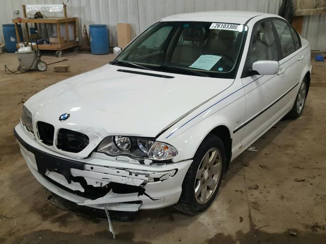 WBAAV33441EE26770 - 2001 BMW 325 I WHITE photo 2