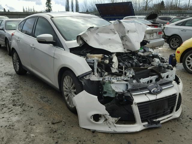 1FAHP3N21CL480309 - 2012 FORD FOCUS TITA WHITE photo 1