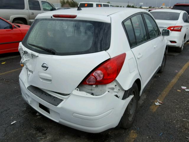 3N1BC13E19L367344 - 2009 NISSAN VERSA S WHITE photo 4