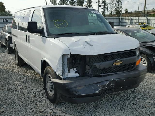 1GCWGAFF0H1282850 - 2017 CHEVROLET EXPRESS G2 WHITE photo 1