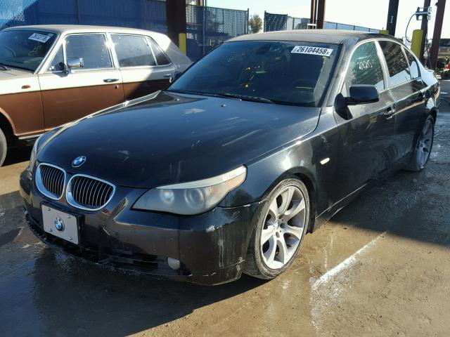 WBANB33544B110033 - 2004 BMW 545 I BLACK photo 2