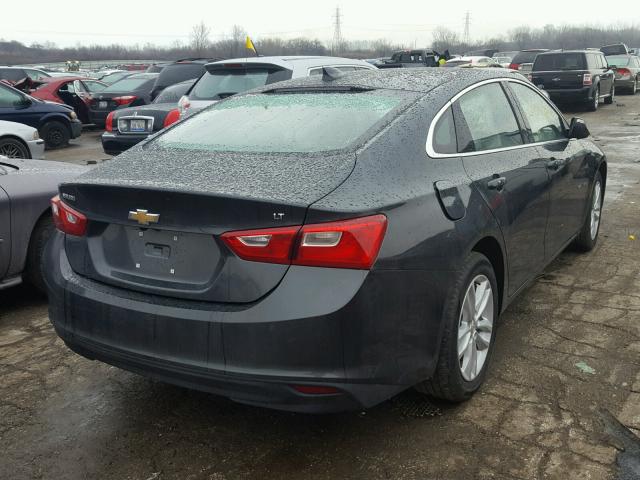 1G1ZD5ST2JF140512 - 2018 CHEVROLET MALIBU LT GRAY photo 4