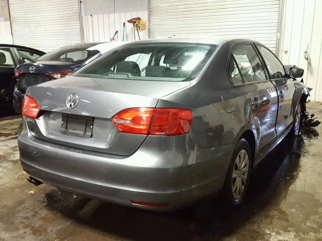 3VW2K7AJ5DM252958 - 2013 VOLKSWAGEN JETTA BASE 灰色 照片 4