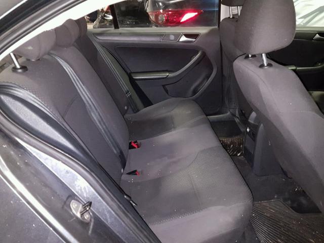 3VW2K7AJ5DM252958 - 2013 VOLKSWAGEN JETTA BASE 灰色 照片 6