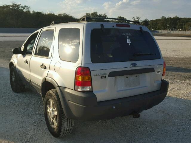 1FMCU04112KE10524 - 2002 FORD ESCAPE XLT SILVER photo 3