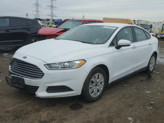 3FA6P0G71DR111323 - 2013 FORD FUSION S WHITE photo 2