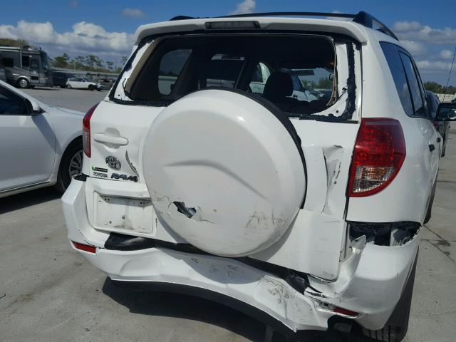 JTMZD33V985111892 - 2008 TOYOTA RAV4 WHITE photo 9