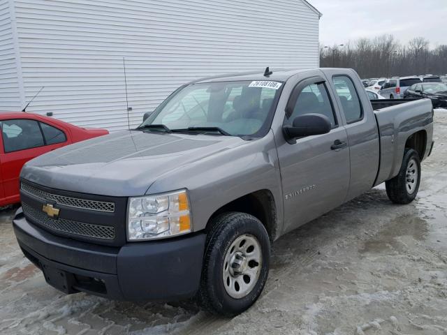 1GCEC19X08Z236447 - 2008 CHEVROLET SILVERADO GRAY photo 2