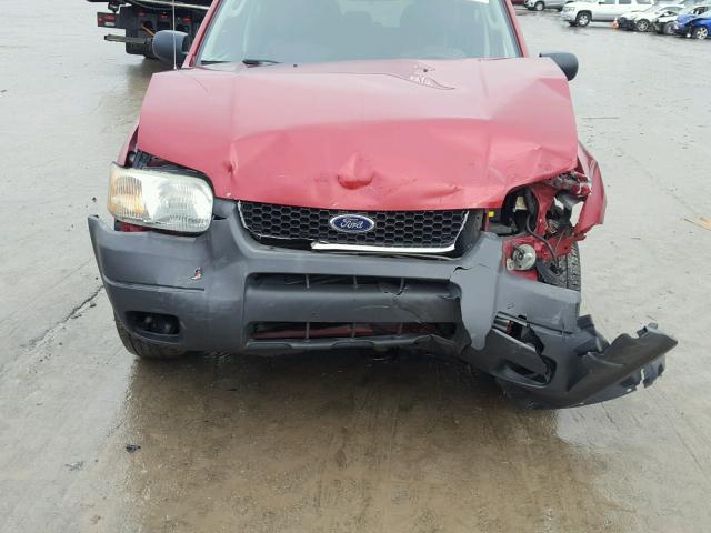 1FMYU03124KB21565 - 2004 FORD ESCAPE XLT RED photo 9