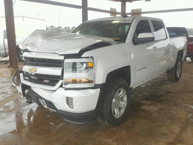 3GCUKREC2HG355925 - 2017 CHEVROLET SILVERADO WHITE photo 2