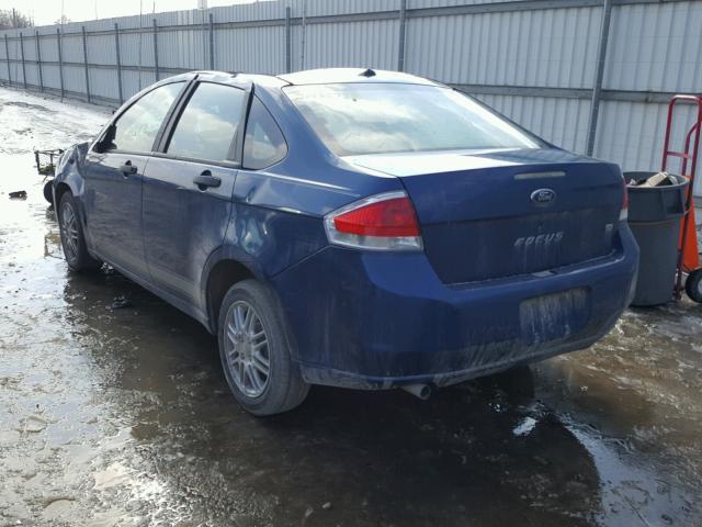 1FAHP35N88W239105 - 2008 FORD FOCUS SE BLUE photo 3